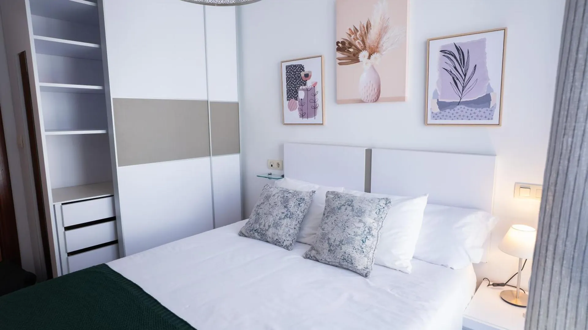 Apartamento Con Garaje En Barakaldo Spain